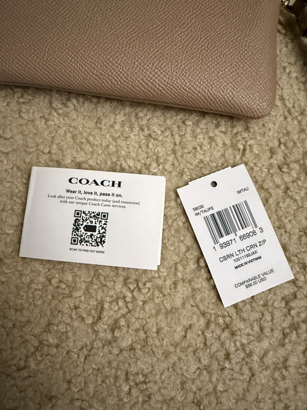 Coach Corner Zip Wristlet Wallet Gold / Taupe 50832 - NWT + Box - Picture 3 of 6
